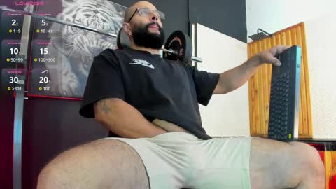 Snapshot of luke__09 chatting on 04-07-26, 10:48 LUKE online show from 04-07-26, 10:48