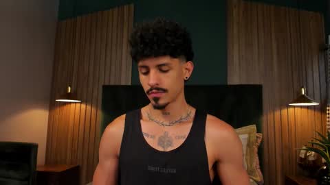 Snapshot of lukeetaylor_ chatting on 11-08-25, 11:10 Luke Taylor online show from 11-08-25, 11:10