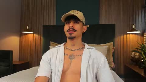 Snapshot of lukeetaylor_ chatting on 11-15-25, 11:29 Luke Taylor online show from 11-15-25, 11:29