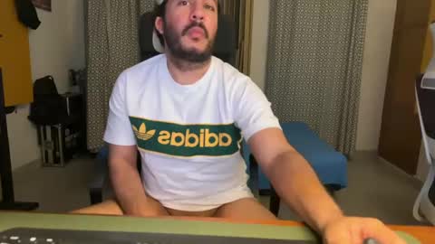 Snapshot of lukko33 chatting on 02-07-25, 05:52 lukko33 online show from 02-07-25, 05:52