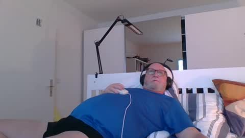 luley58 online show from 02-21-25, 06:18