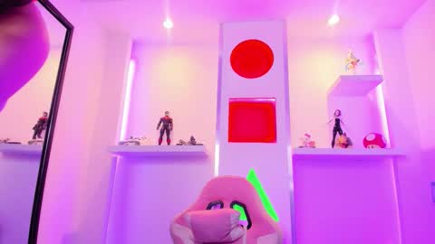 Snapshot of lullaby_charade chatting on 11-06-25, 11:33 Cookie online show from 11-06-25, 11:33