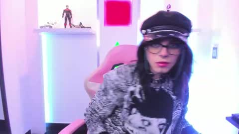 Snapshot of lullaby_charade chatting on 11-11-25, 11:43 Cookie online show from 11-11-25, 11:43