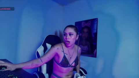 Snapshot of lulu_monroe chatting on 09-15-25, 03:28 Lulu online show from 09-15-25, 03:28