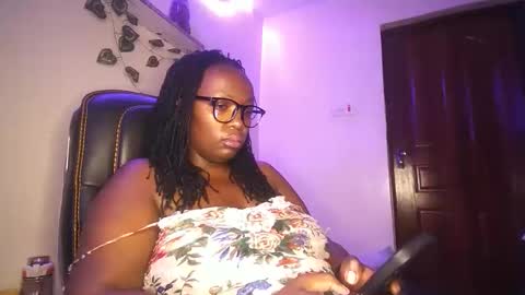 Snapshot of lulu_sparks1 chatting on 10-20-25, 05:41 lulu_sparks1 online show from 10-20-25, 05:41