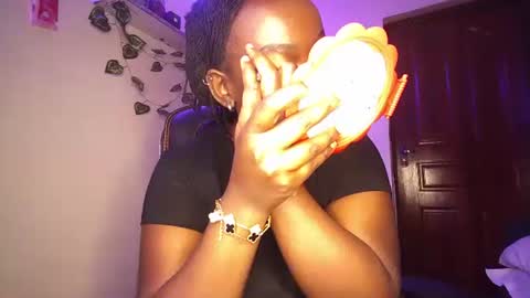 Snapshot of lulu_sparks1 chatting on 10-22-25, 07:08 lulu_sparks1 online show from 10-22-25, 07:08