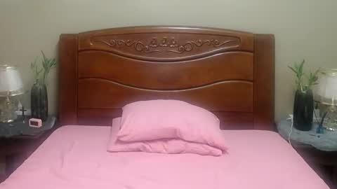 lulu_wild online show from 10-16-25, 09:32