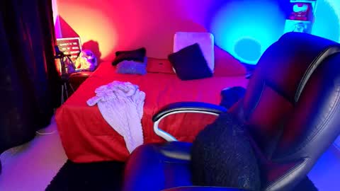 LuluBigTitts online show from 10-22-25, 09:14