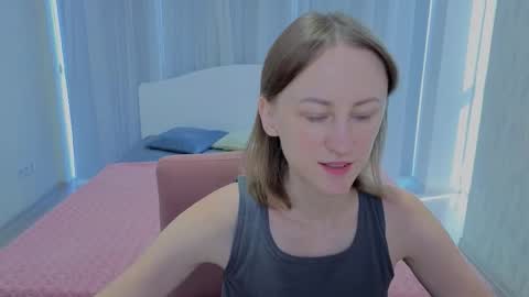 Lily online show from 09-19-25, 09:32