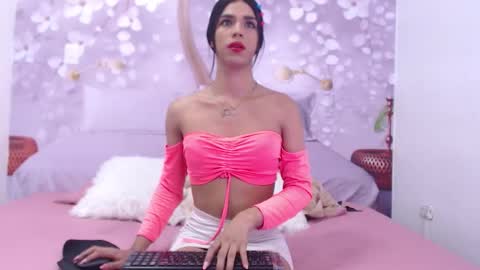 LULU online show from 09-24-25, 07:06