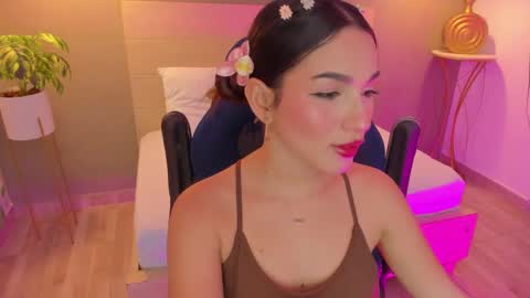L U M A online show from 10-02-25, 02:40