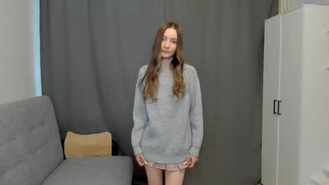 Snapshot of luminaya chatting on 02-11-26, 01:49 Naya online show from 02-11-26, 01:49