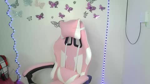 luna00bella online show from 10-21-25, 01:45