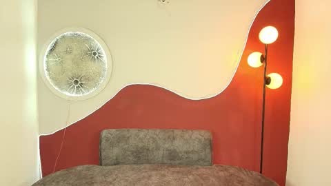 Snapshot of luna__velvet chatting on 02-18-26, 01:29 luna__velvet online show from 02-18-26, 01:29