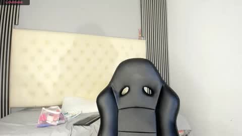 luna and banji online show from 02-05-26, 05:12