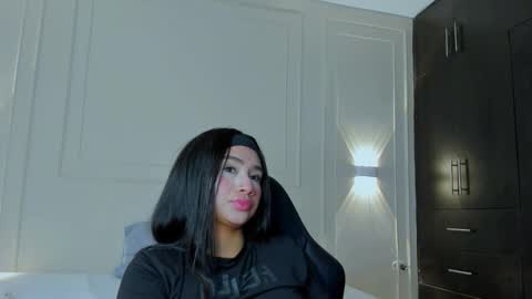 luna and banji online show from 02-09-26, 03:32