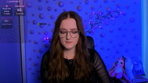 luna_berryy online show from 01-07-26, 08:22