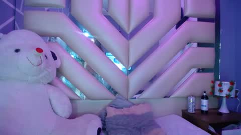 LUNA  online show from 12-12-24, 10:24