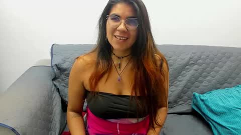 luna  online show from 01-20-25, 01:07