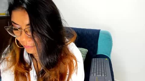 luna  online show from 02-20-25, 05:40