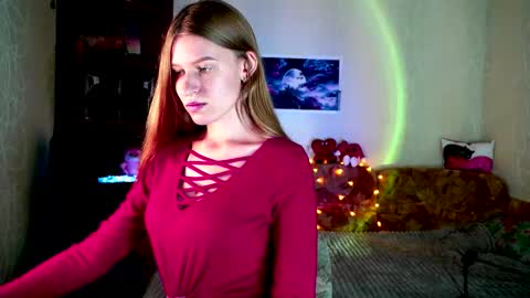 luna_evan online show from 10-27-25, 09:57