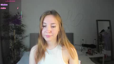 Luna online show from 10-12-25, 11:04