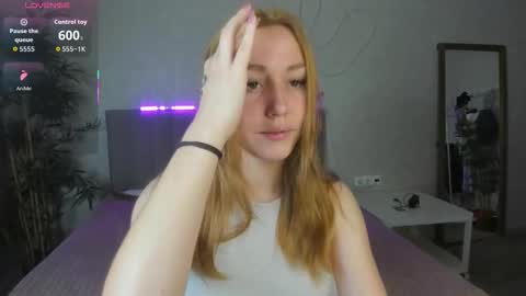 Luna online show from 10-19-25, 12:22