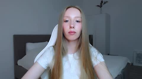 Luna online show from 10-20-25, 08:09