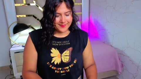 Luna  Jonez  online show from 11-06-25, 11:11