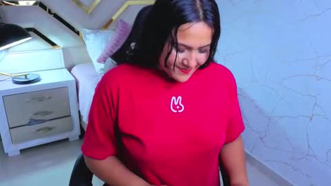 Luna  Jonez  online show from 11-26-25, 11:22