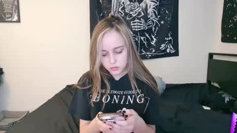 Luna online show from 10-16-25, 06:31