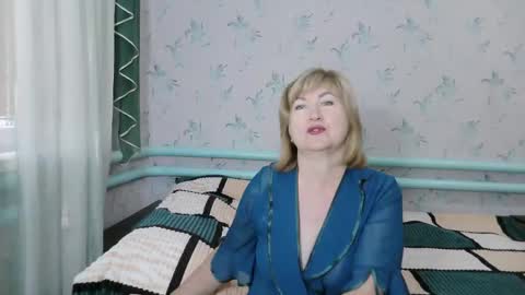 luna_lure11 online show from 09-18-25, 07:54