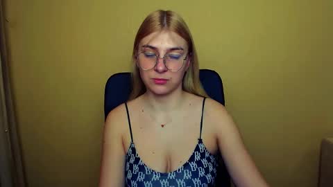 Luna online show from 01-29-25, 08:29
