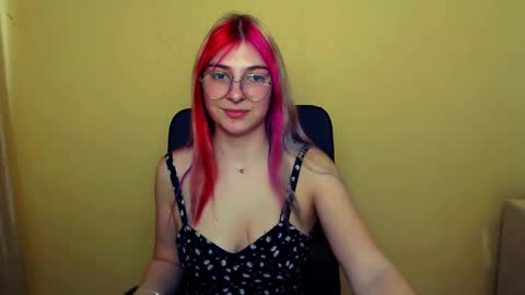 Luna online show from 02-26-25, 12:14
