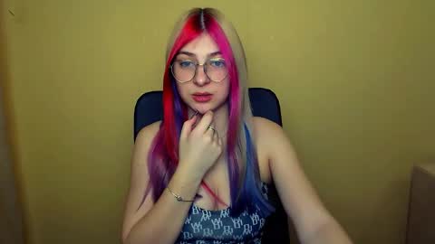 Luna online show from 03-04-25, 07:41