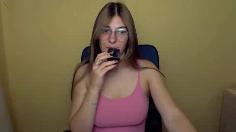 Luna online show from 09-09-25, 09:53