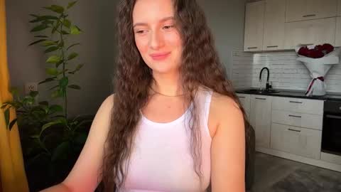 Snapshot of luna_raee chatting on 09-27-25, 09:47 luna_raee online show from 09-27-25, 09:47