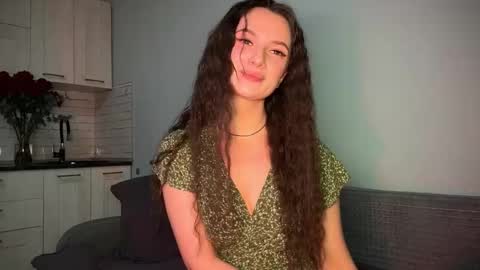 Snapshot of luna_raee chatting on 09-29-25, 11:04 luna_raee online show from 09-29-25, 11:04