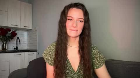 Snapshot of luna_raee chatting on 10-01-25, 07:25 luna_raee online show from 10-01-25, 07:25
