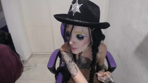 Snapshot of luna_rosita chatting on 01-05-25, 10:21 Luna online show from 01-05-25, 10:21