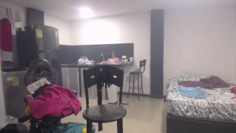 Snapshot of luna_rosita chatting on 03-09-25, 02:43 Luna online show from 03-09-25, 02:43