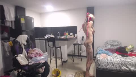 Snapshot of luna_rosita chatting on 03-10-25, 01:34 Luna online show from 03-10-25, 01:34