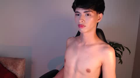 Snapshot of luna_stanford chatting on 11-28-25, 05:54 Luna Stanford online show from 11-28-25, 05:54