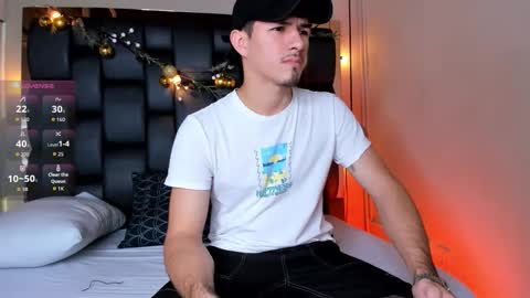 Snapshot of luna_stanford chatting on 12-17-25, 07:31 Luna Stanford online show from 12-17-25, 07:31