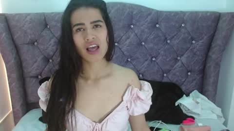 luna_starr69 online show from 09-14-25, 01:54