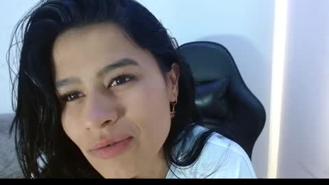 luna_starr69 online show from 09-25-25, 06:44