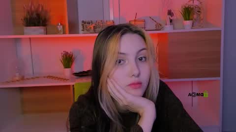 Luna online show from 10-14-25, 07:03