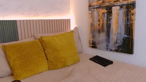 Snapshot of luna_valle chatting on 11-08-25, 08:51 luna_valle online show from 11-08-25, 08:51