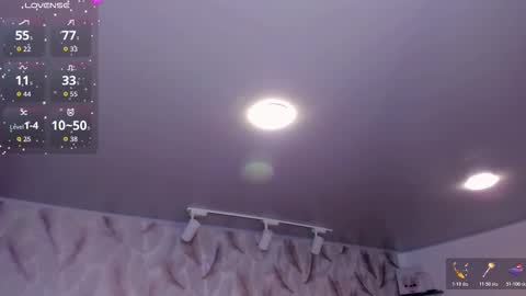 Snapshot of luna_volk chatting on 11-12-25, 02:56 Luna online show from 11-12-25, 02:56