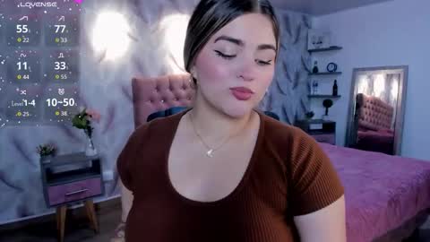 Snapshot of luna_volk chatting on 11-16-25, 03:01 Luna online show from 11-16-25, 03:01